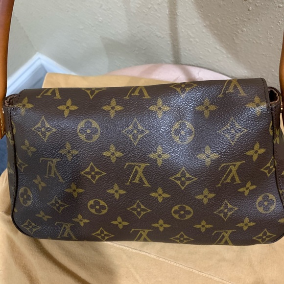 100% Authentic Louis Vuitton handbag - Picture 6 of 9